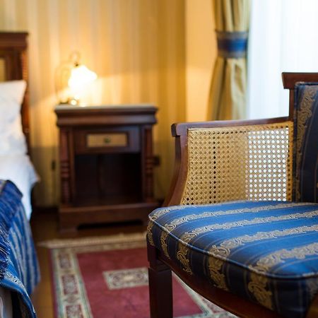 Vila Paris Boutique Hotel Bucarest Esterno foto