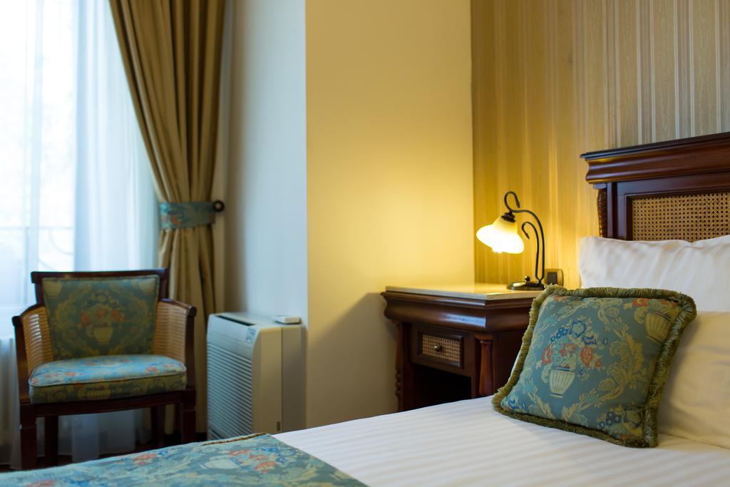 Vila Paris Boutique Hotel Bucarest Camera foto