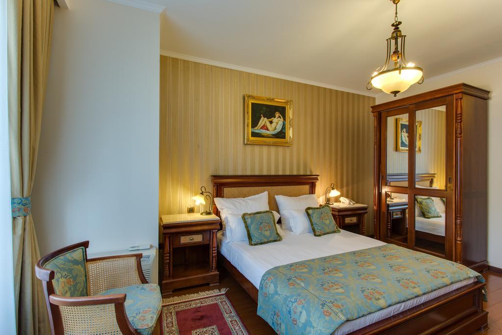 Vila Paris Boutique Hotel Bucarest Camera foto