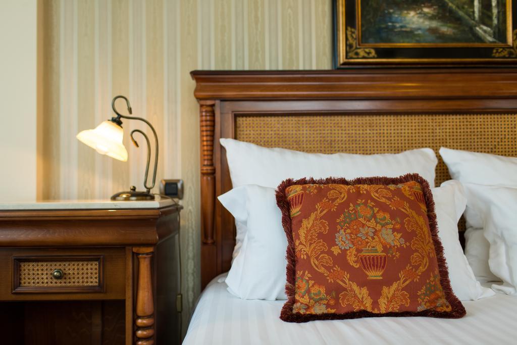 Vila Paris Boutique Hotel Bucarest Camera foto