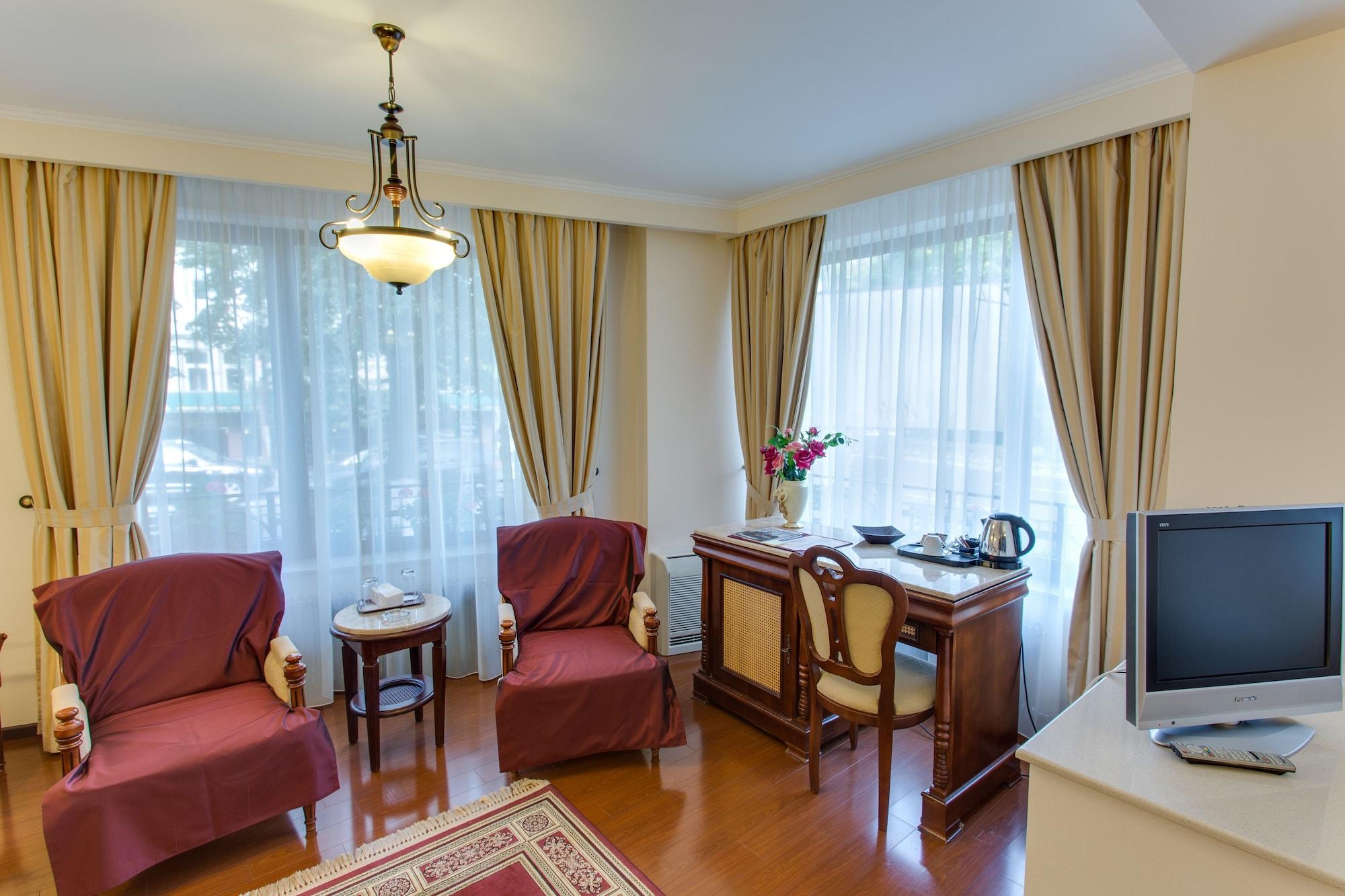 Vila Paris Boutique Hotel Bucarest Esterno foto