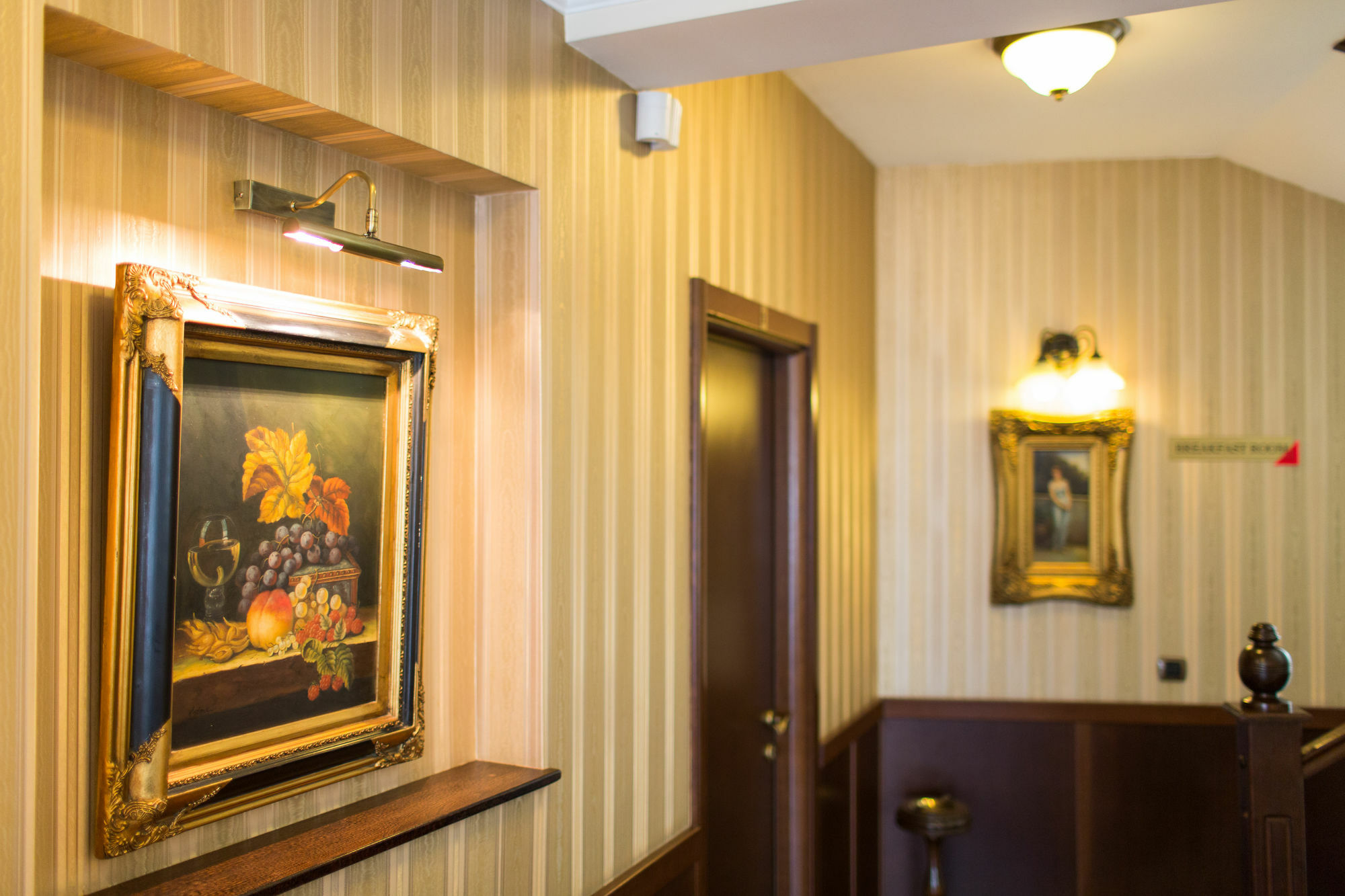 Vila Paris Boutique Hotel Bucarest Esterno foto