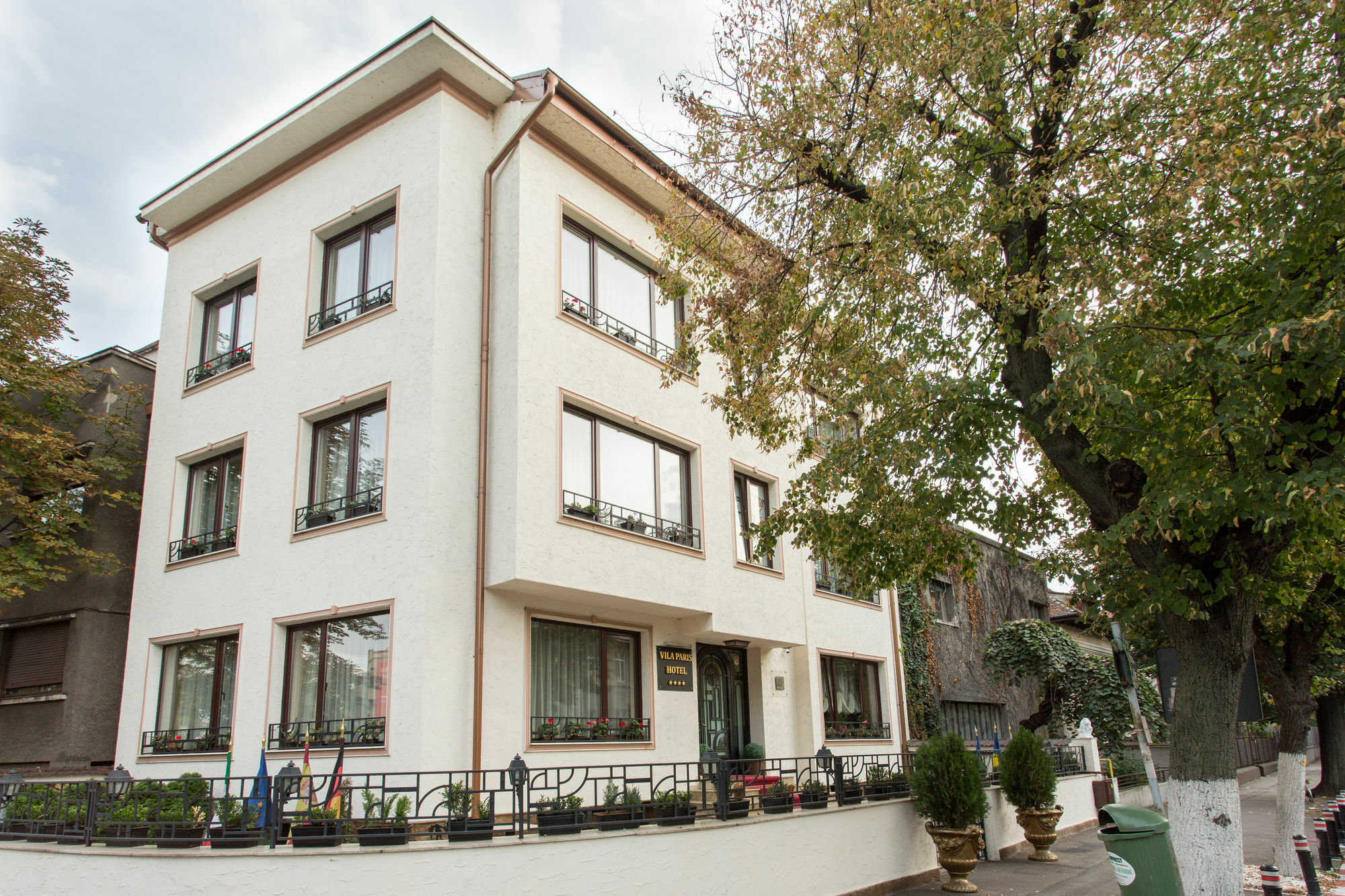 Vila Paris Boutique Hotel Bucarest Esterno foto