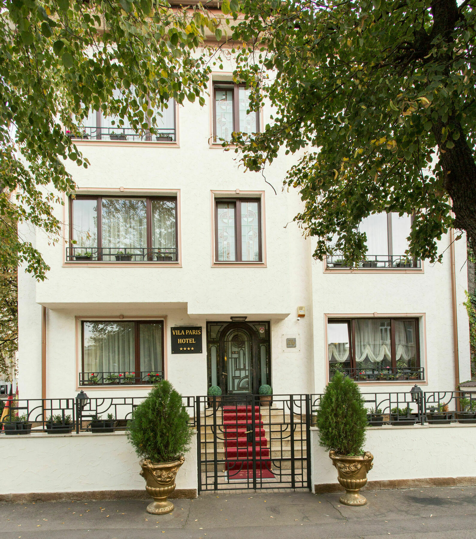 Vila Paris Boutique Hotel Bucarest Esterno foto