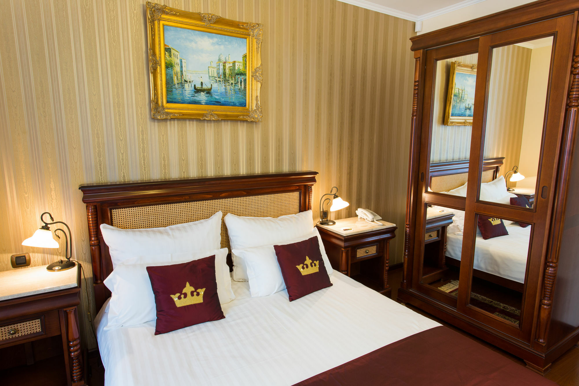 Vila Paris Boutique Hotel Bucarest Esterno foto